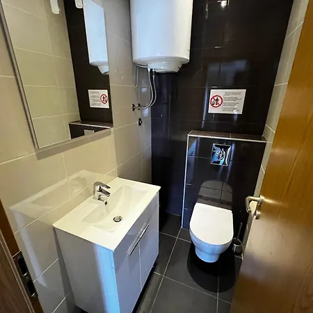 Lägenhet Apartments Ljupko *