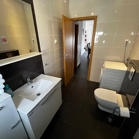 Lägenhet Apartments Ljupko