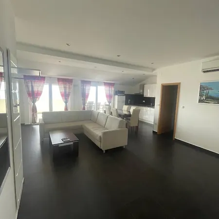 Haus Ljupko Apartment *